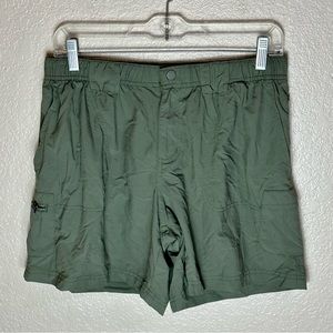 COLUMBIA olive green active shorts medium waterproof cargo